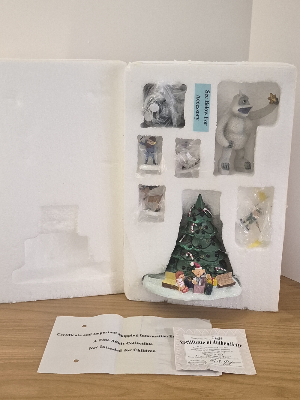 ​Hawthorne Village Rudolph Bumble Town Christmas Tree Vintage I1684 COA